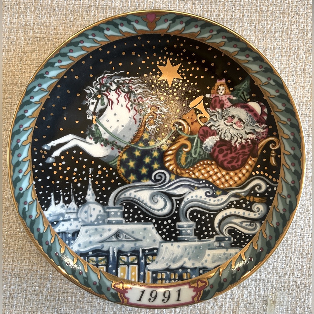 Bing & Grondahl Santa Claus Collection plate 1991